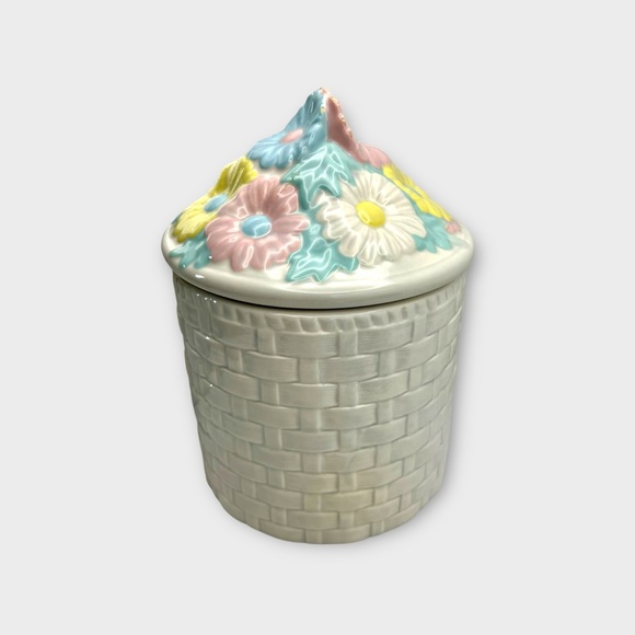 1976 Daisy Lidded Jar Basketweave Design - Picture 1 of 4